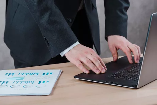 7 Reasons Why You Should Hire an Expert SEO Consultant for Your Business Website